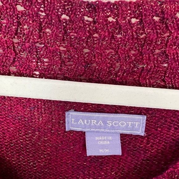 Laura Scott sweater, Medium - Picture 8 of 8